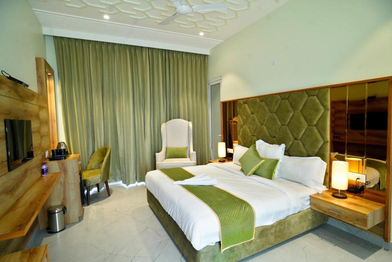 5 States Resort Amritsar Esterno foto