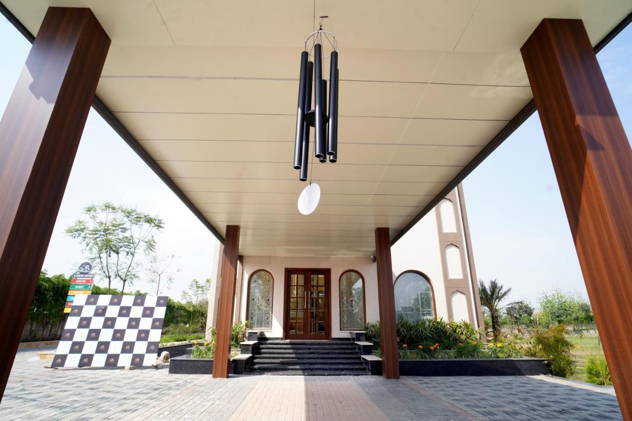 5 States Resort Amritsar Esterno foto