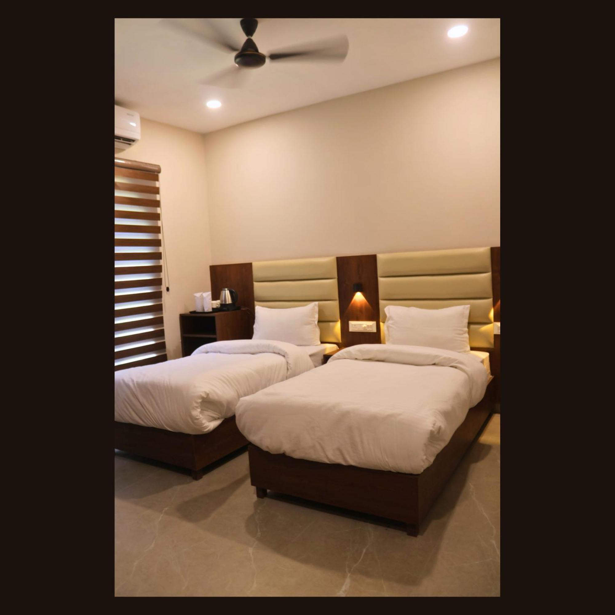 5 States Resort Amritsar Esterno foto