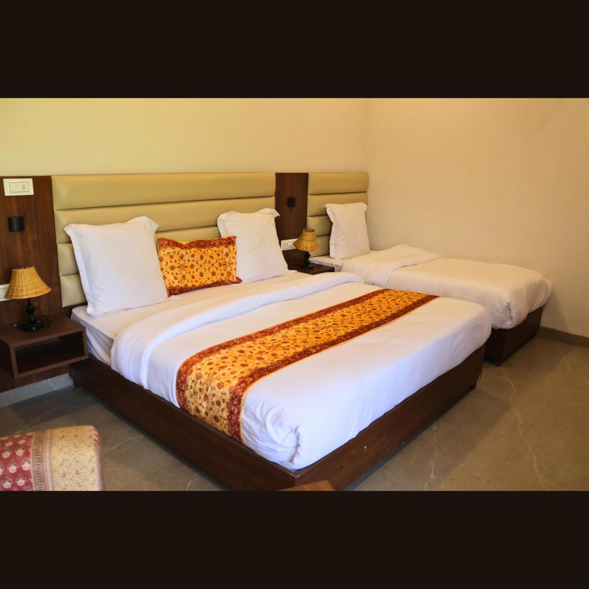 5 States Resort Amritsar Esterno foto